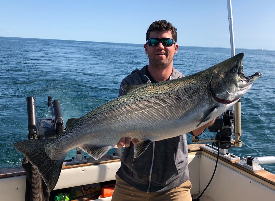 Trophy king salmon caught in Wisconsin waters of Lake Michigan with Slam Dunk Charters in Kewaunee